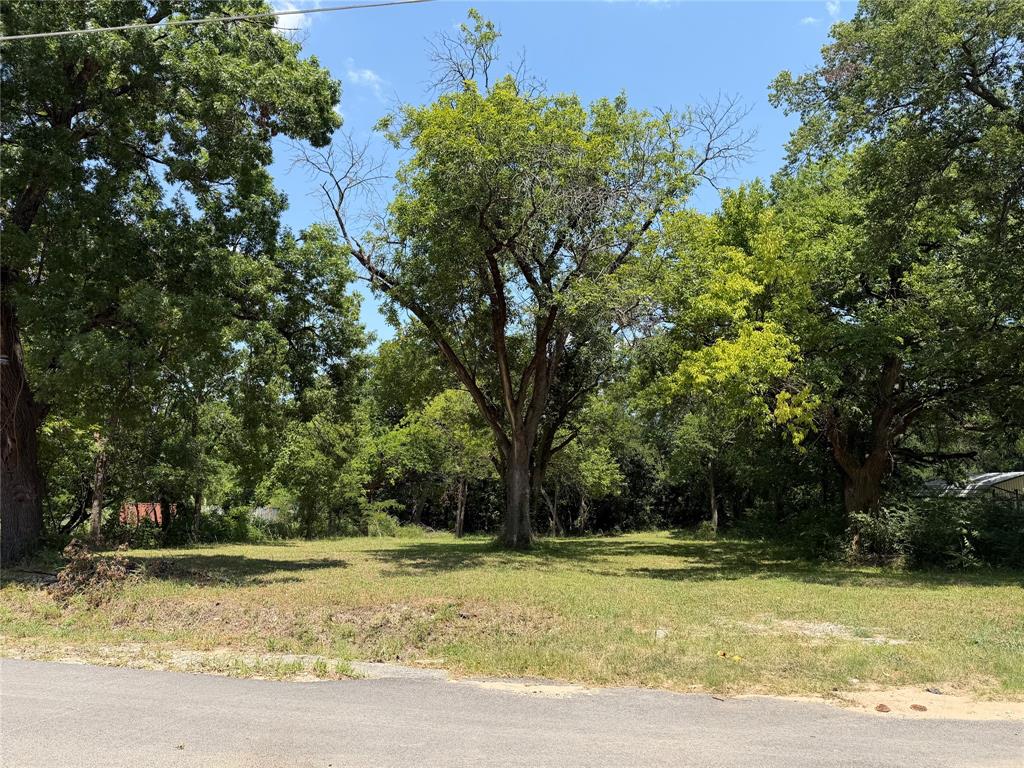 901 S Bryant Avenue Property Photo 13