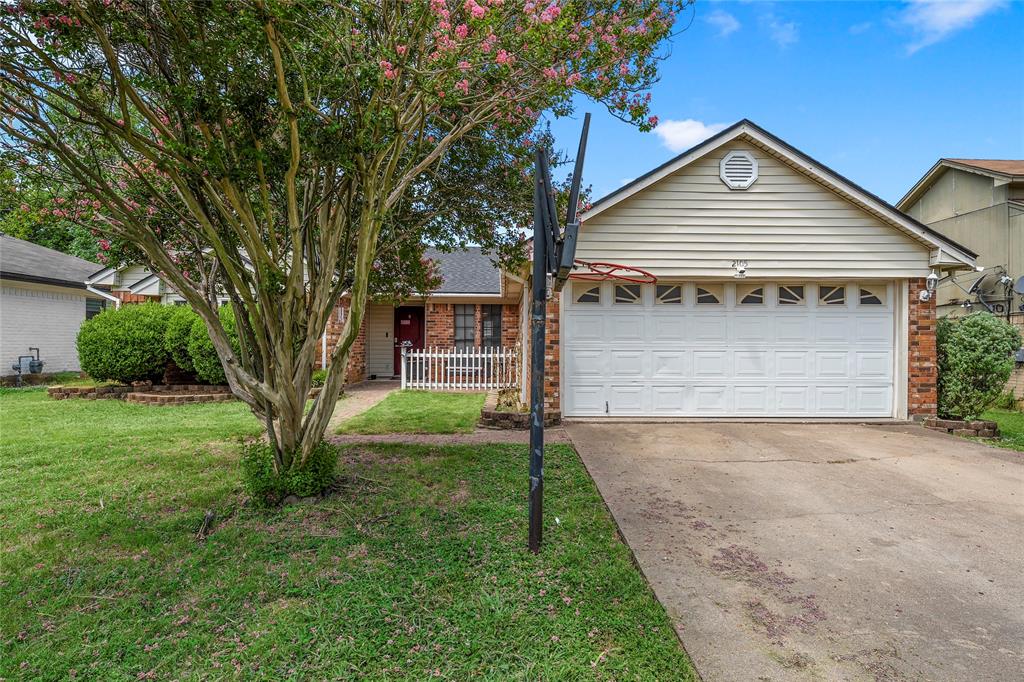 2105 Real Drive Property Photo 2