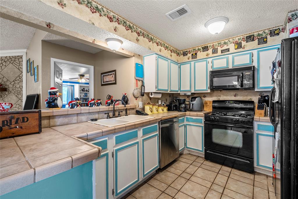 2105 Real Drive Property Photo 15