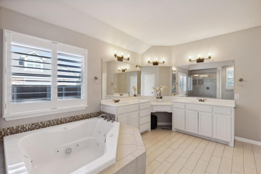 5801 Hathaway Drive Property Photo 17