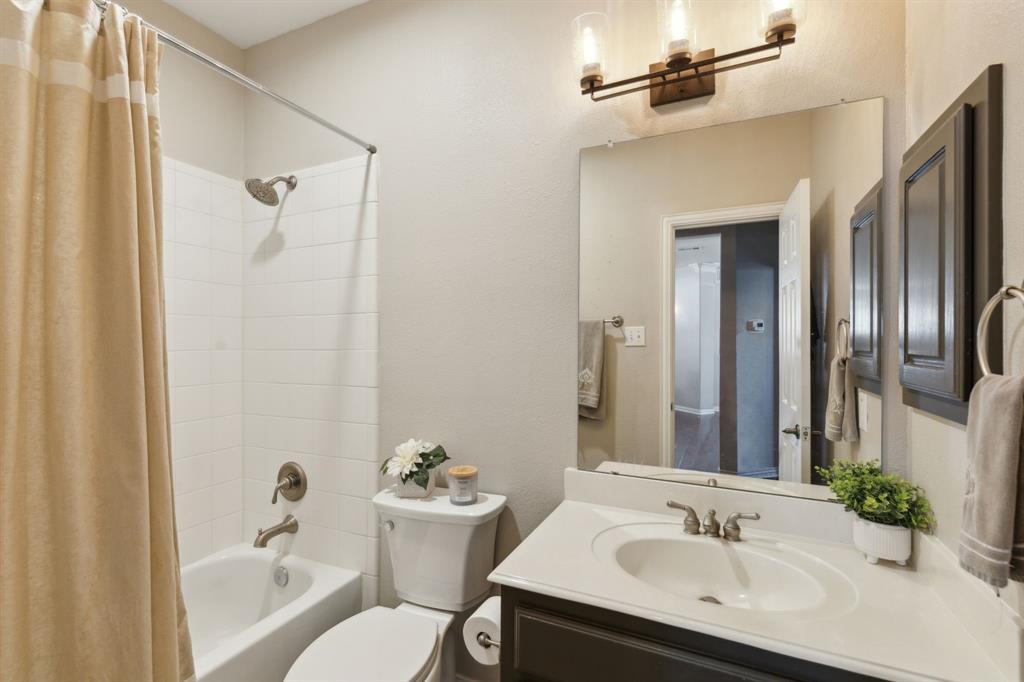 5801 Hathaway Drive Property Photo 19