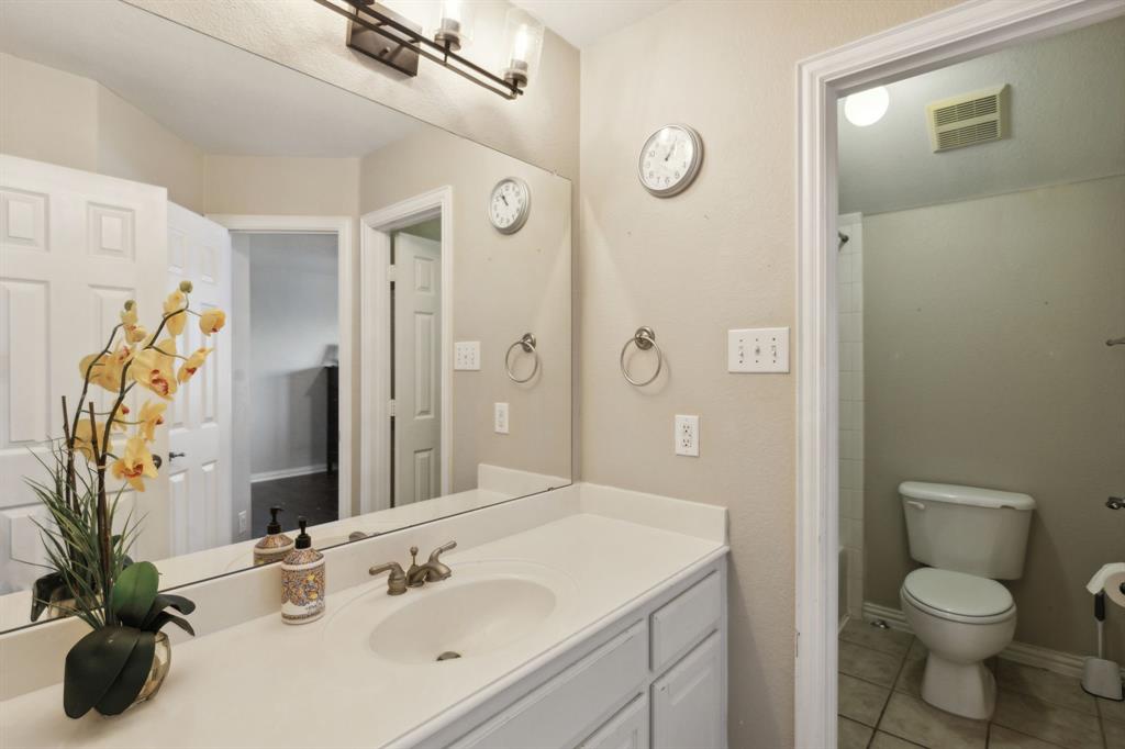 5801 Hathaway Drive Property Photo 25