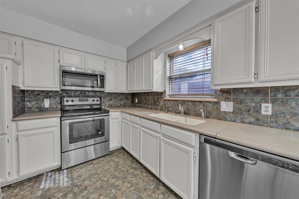 735 Danvers Lane Property Photo 10