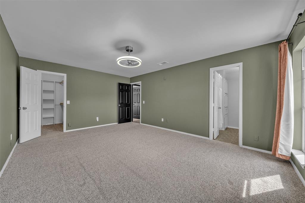 735 Danvers Lane Property Photo 13