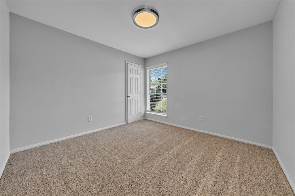 735 Danvers Lane Property Photo 22