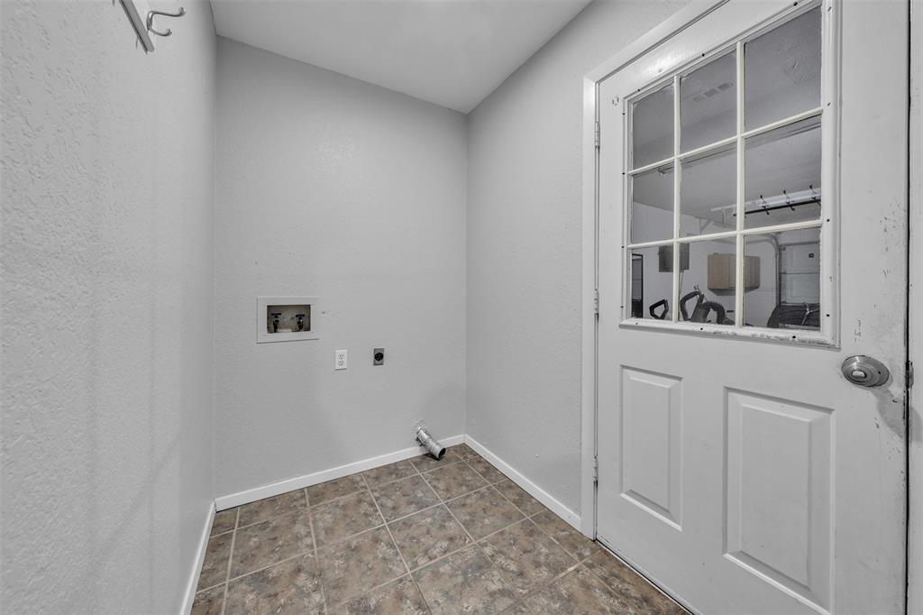 735 Danvers Lane Property Photo 26