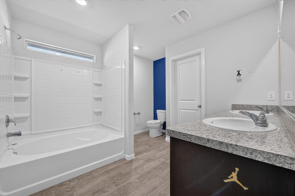 9745 Mint Hill Drive Property Photo 19
