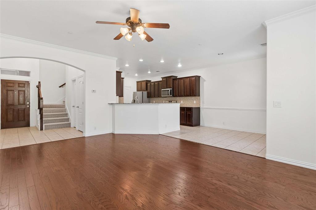 1844 Villa Drive Property Photo 5