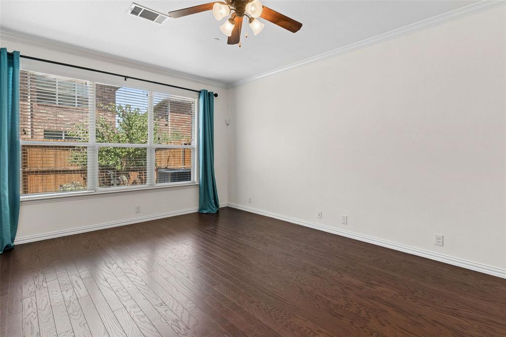 1844 Villa Drive Property Photo 7
