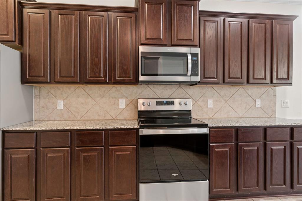 1844 Villa Drive Property Photo 12