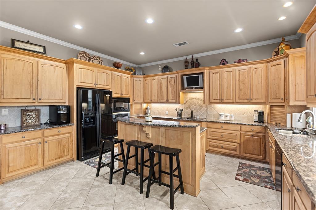 633 Durning Road Property Photo 13