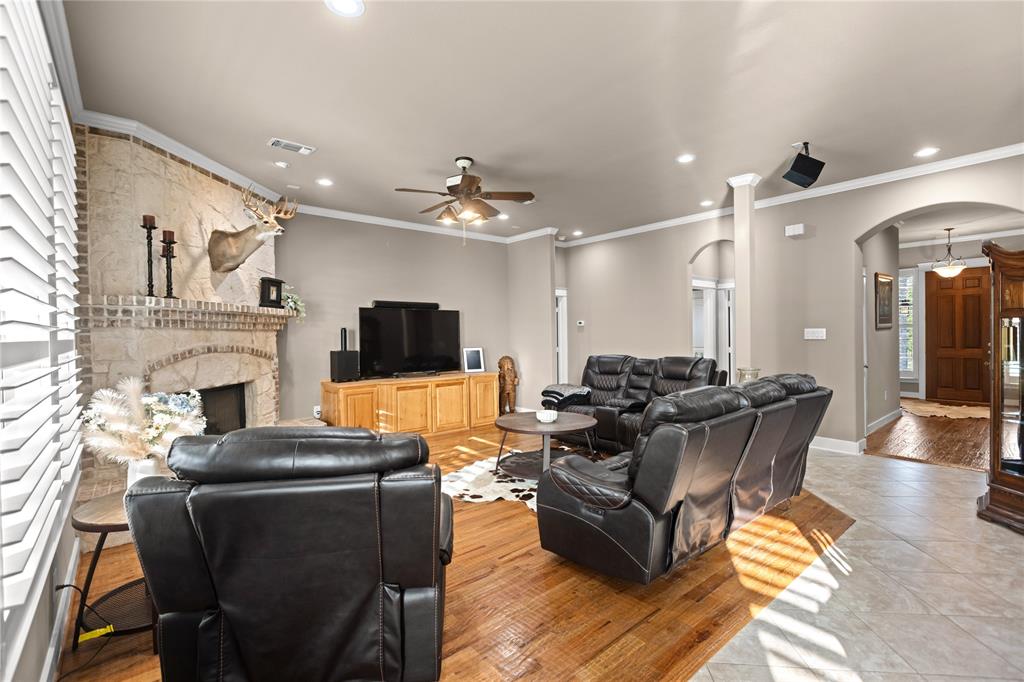 633 Durning Road Property Photo 15