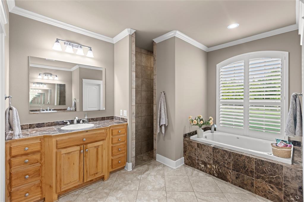 633 Durning Road Property Photo 18
