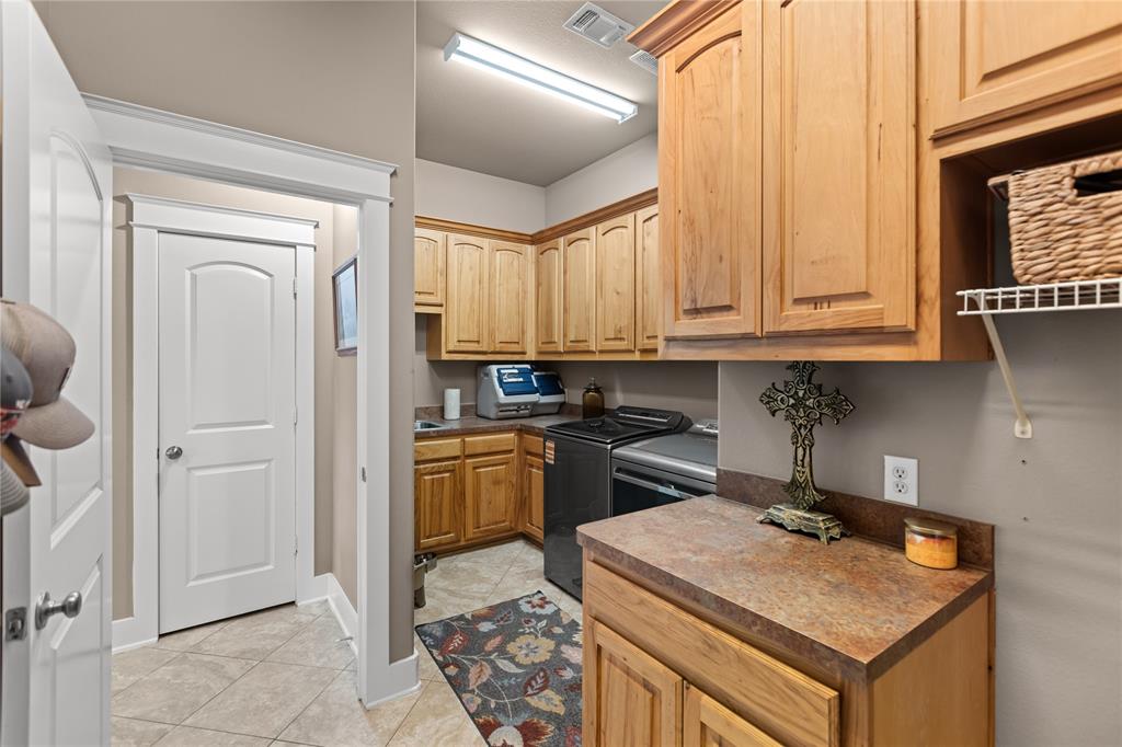 633 Durning Road Property Photo 26