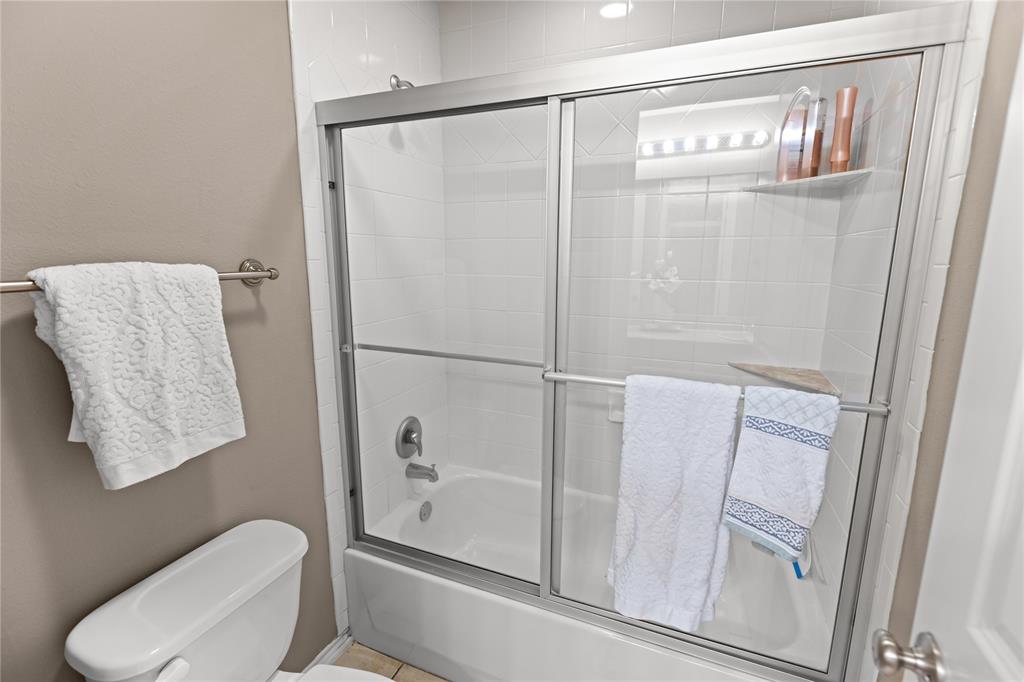 633 Durning Road Property Photo 28