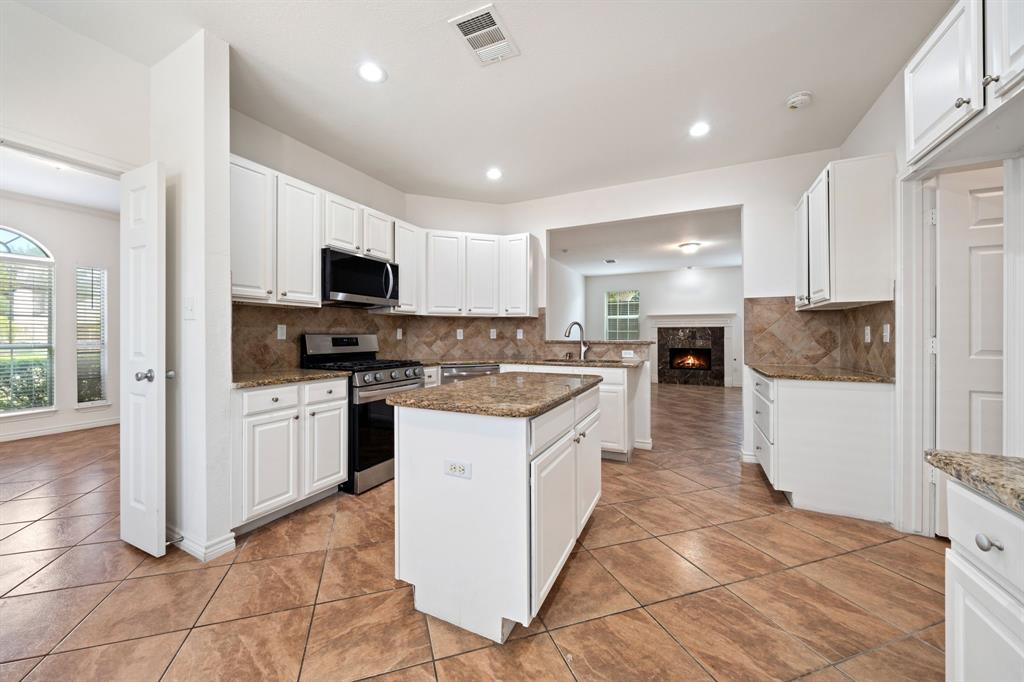 8121 Case Drive Property Photo 12