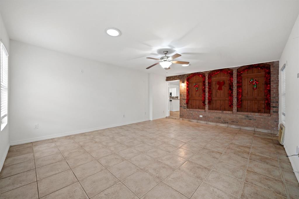 8121 Case Drive Property Photo 20