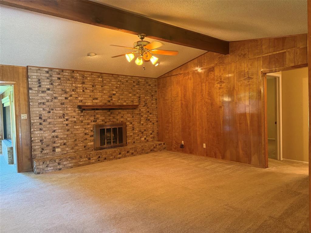 1016 Cliff Drive Property Photo 2