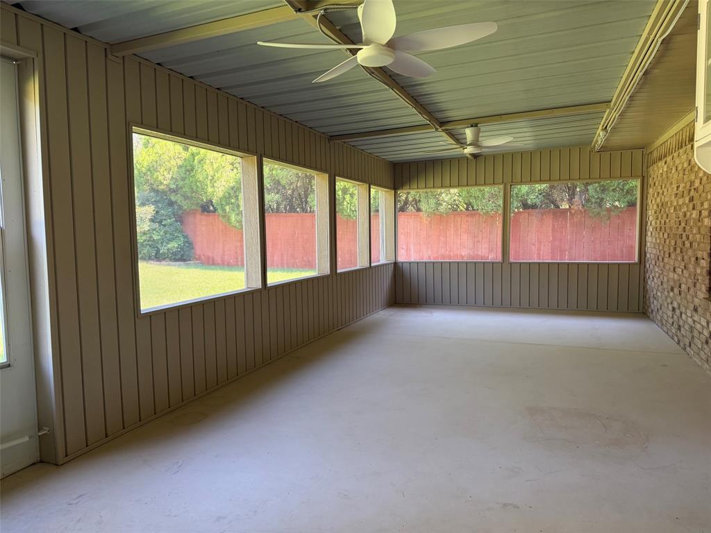 1016 Cliff Drive Property Photo 18