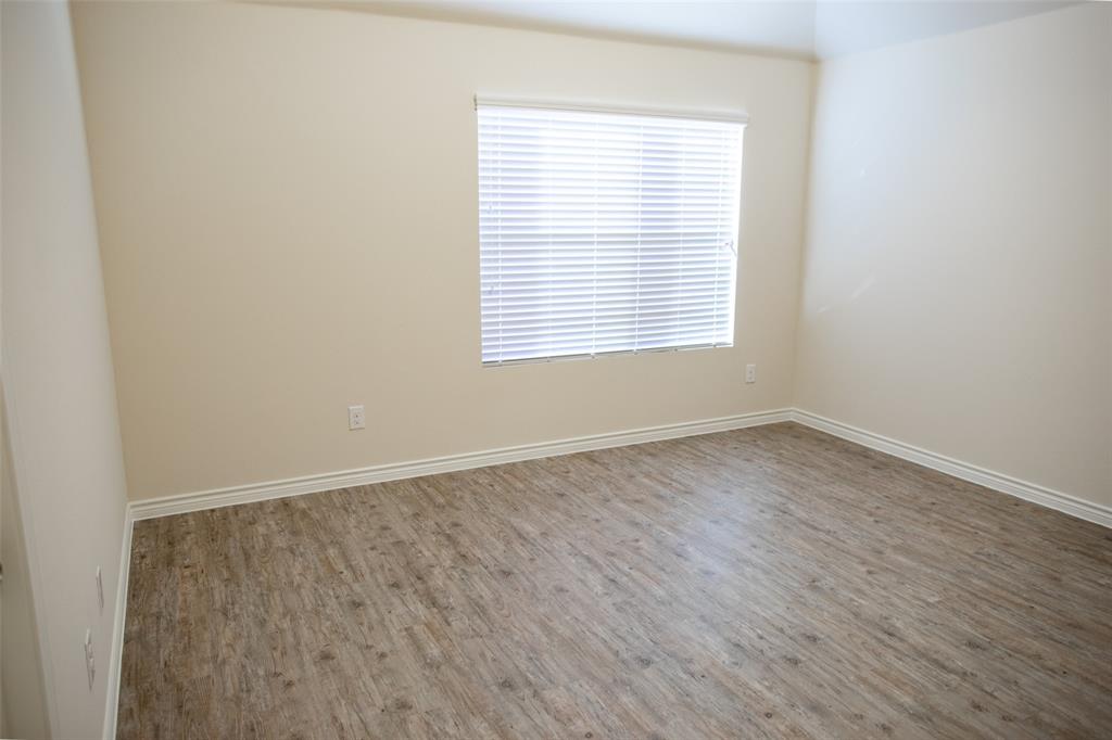 1602 Bobolink Drive Property Photo 6