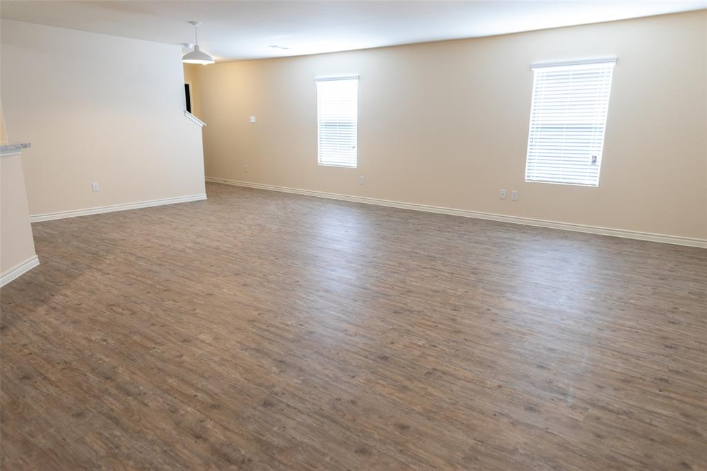 3206 Robin Road Property Photo 8
