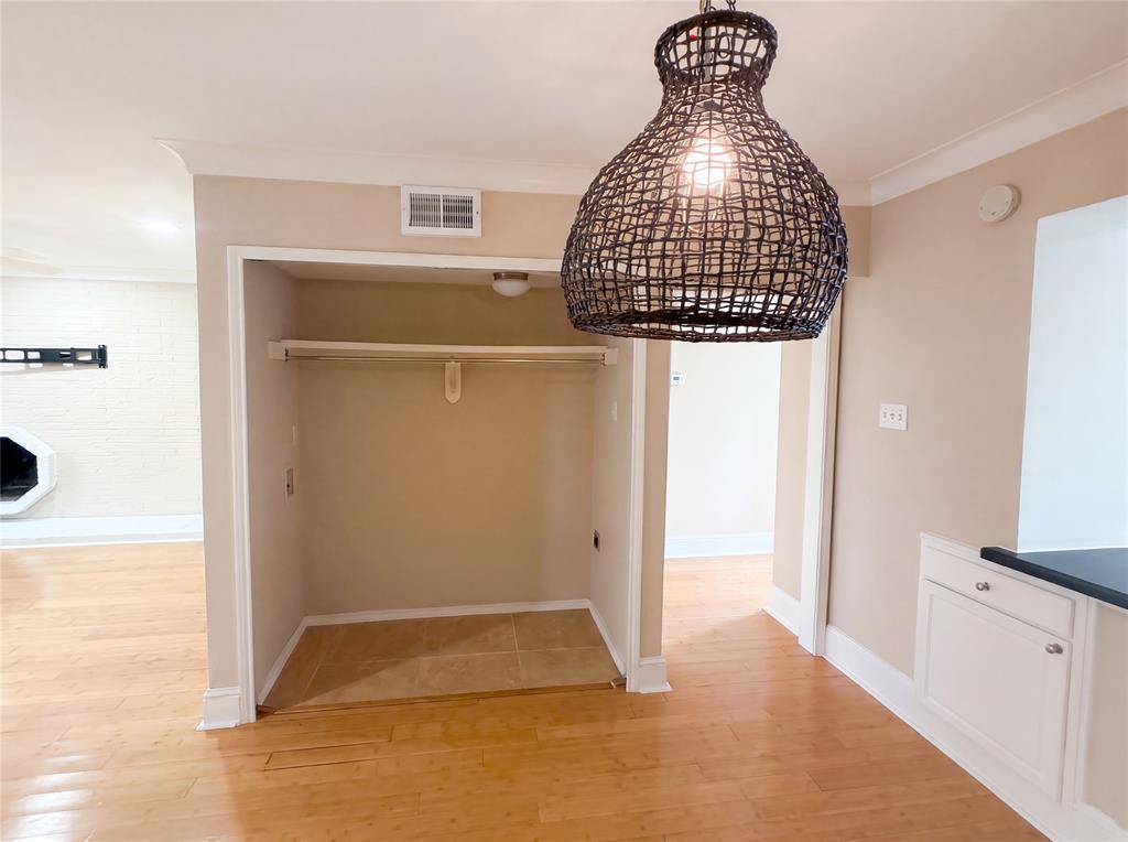 7734 Meadow Road 223 Property Photo 8