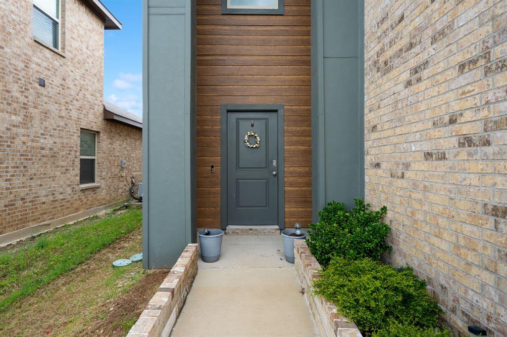 1294 Delmita Drive Property Photo 3