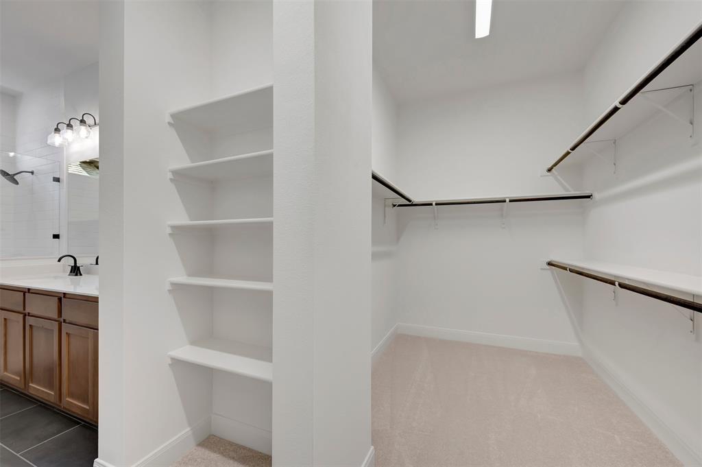4216 Silver Spur Court Property Photo 16