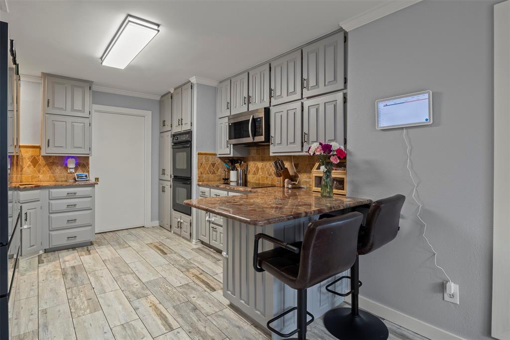 4812 Arabian Court Property Photo 8