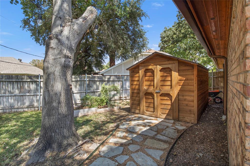4812 Arabian Court Property Photo 34