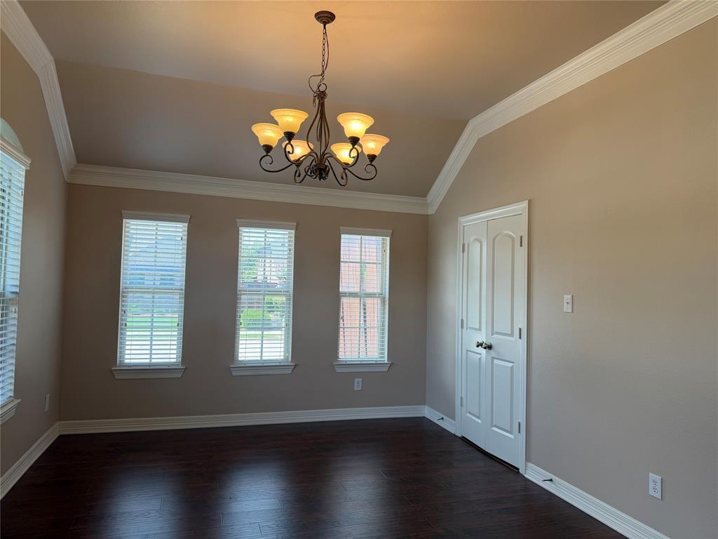 9638 Castlerock Trail Property Photo 4