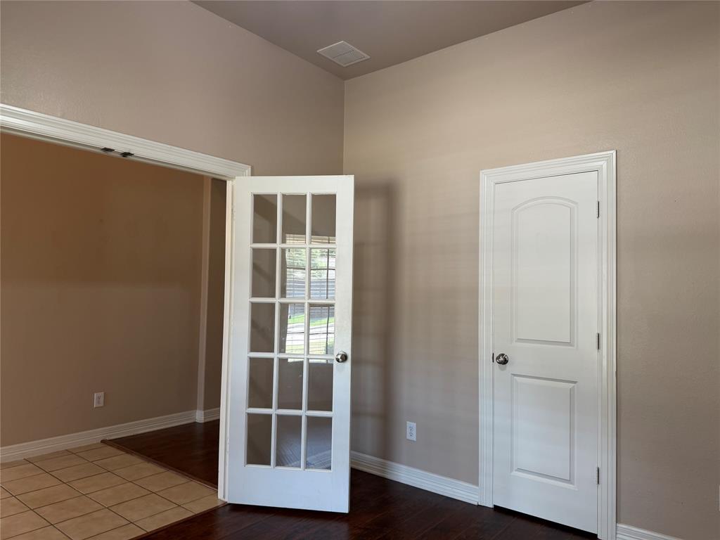 9638 Castlerock Trail Property Photo 9