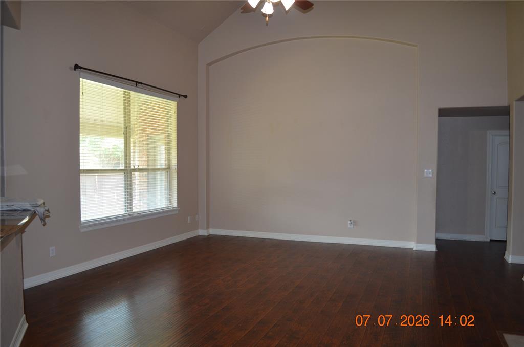 9638 Castlerock Trail Property Photo 11
