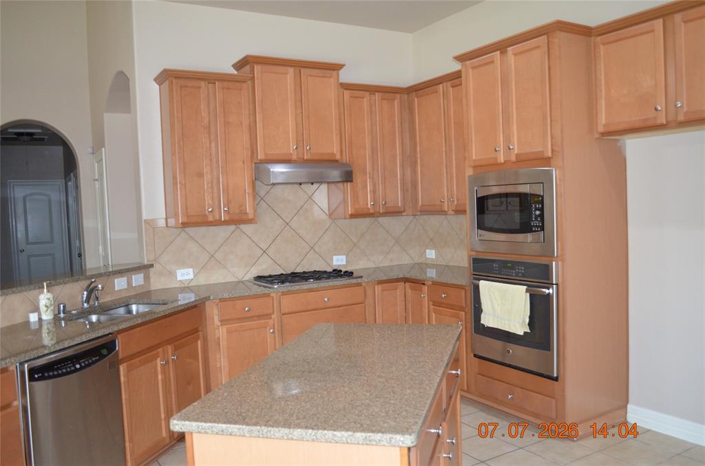 9638 Castlerock Trail Property Photo 15
