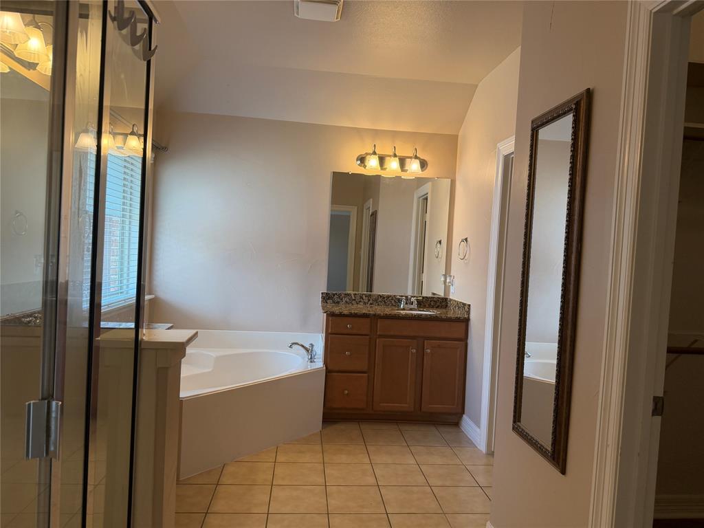 9638 Castlerock Trail Property Photo 29
