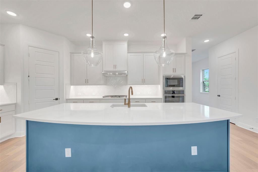 2086 Spotted Fawn Drive Property Photo 8
