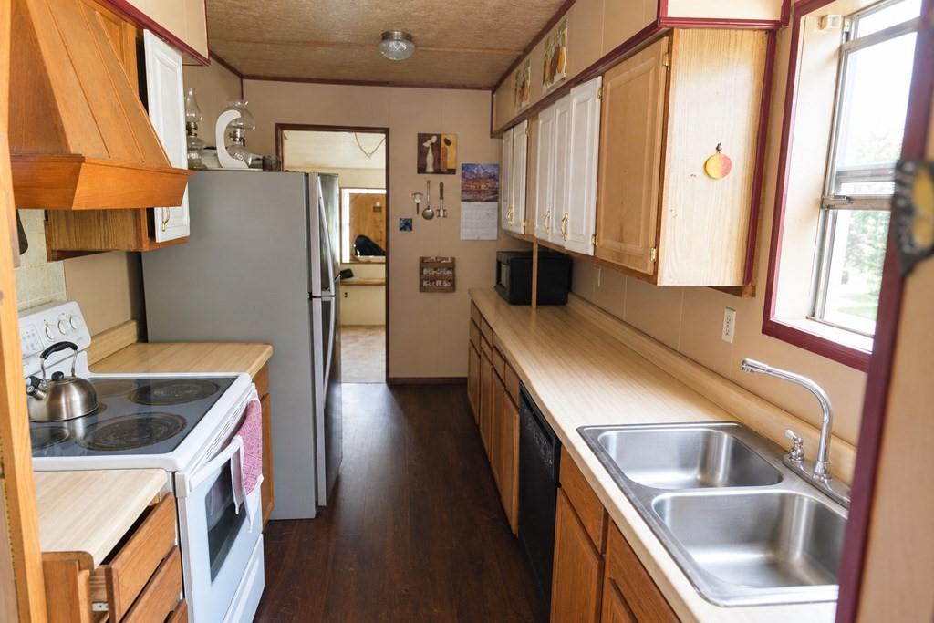 124 W Cedar Lane Property Photo 4