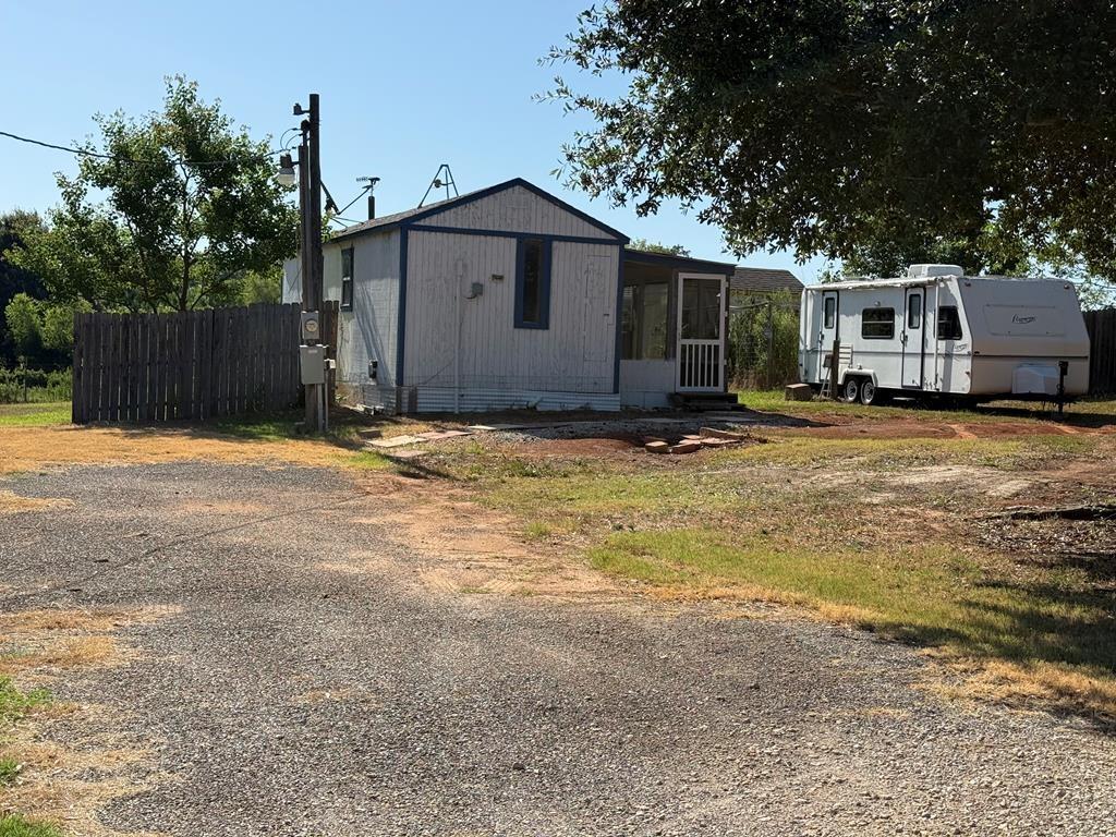 1362 Woodridge Property Photo 11