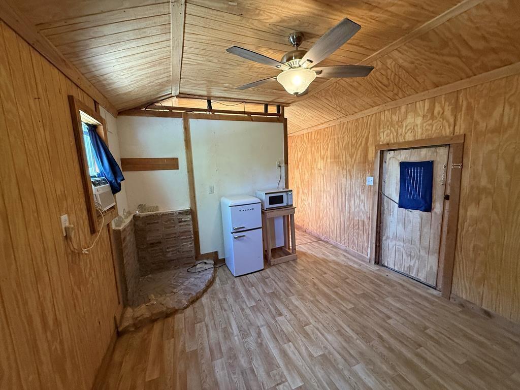 1362 Woodridge Property Photo 17