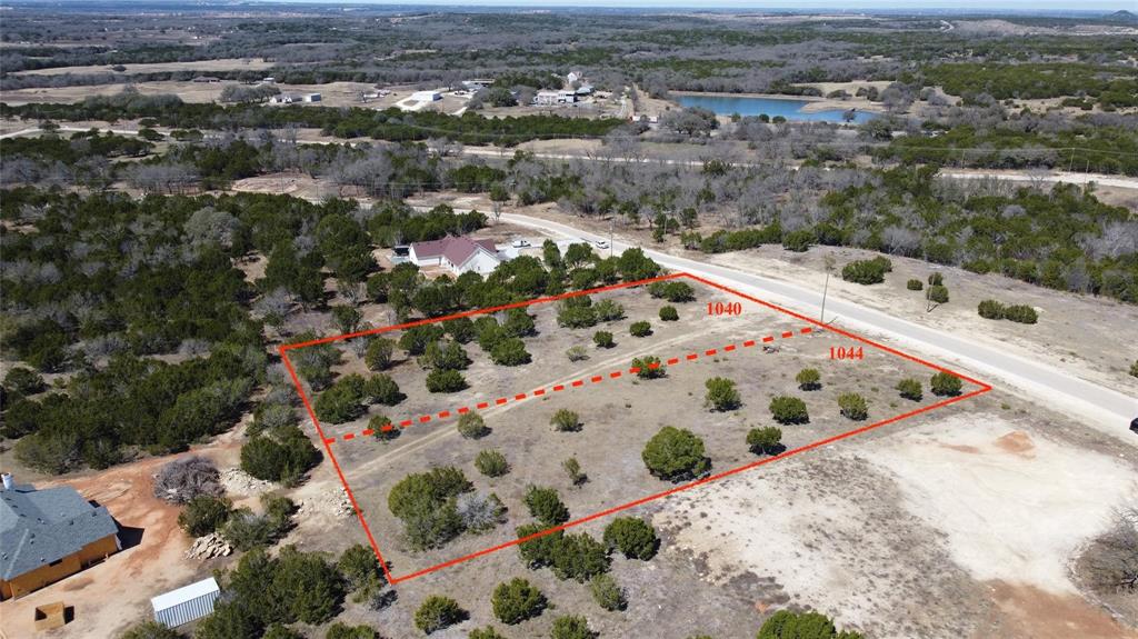 1044 Cedar Hill Drive Property Photo 1