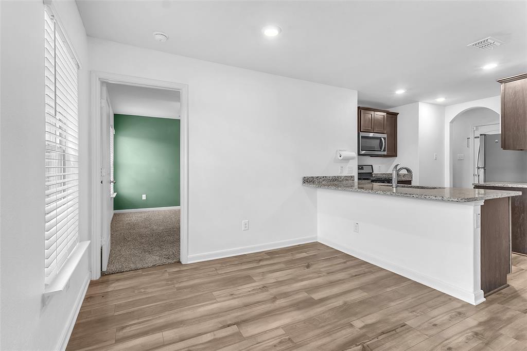 3083 Chillingham Drive Property Photo 12