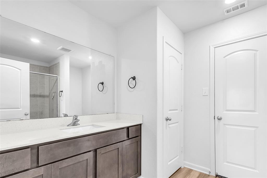 3083 Chillingham Drive Property Photo 19