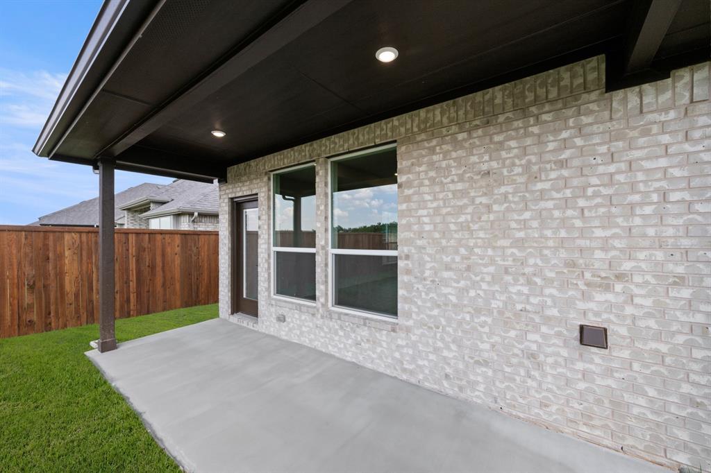 7325 Lavender Lane Property Photo 25