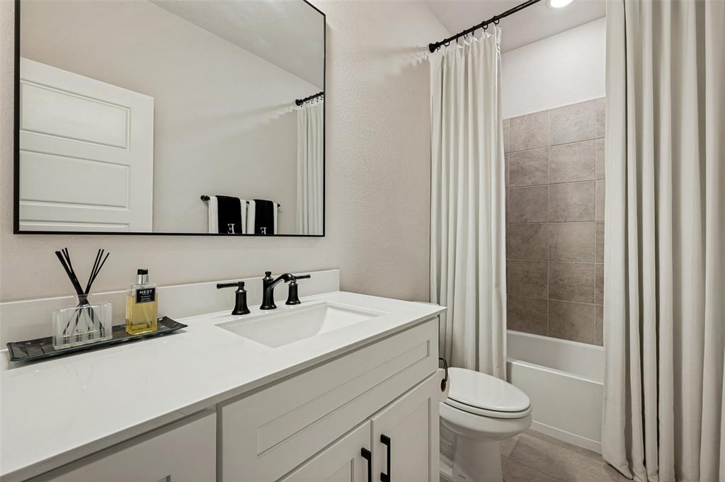 413 Remington Road Property Photo 16
