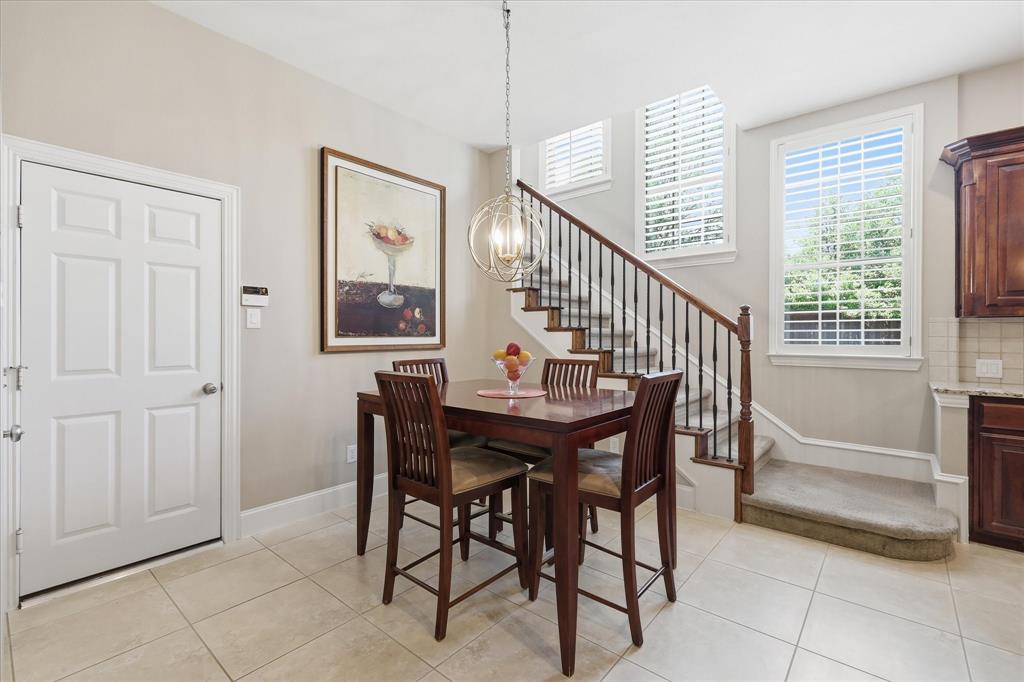 901 Foxworth Court Property Photo 15