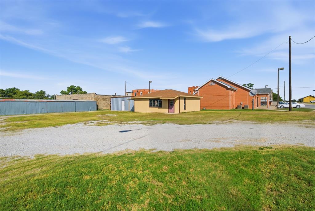 107 Briscoe Property Photo 8