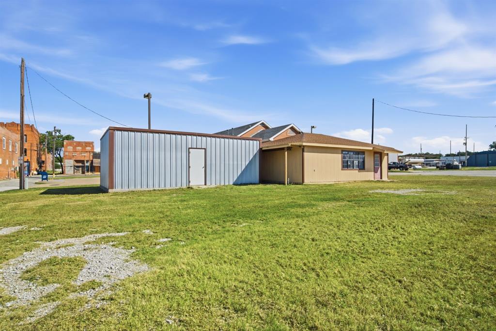107 Briscoe Property Photo 9
