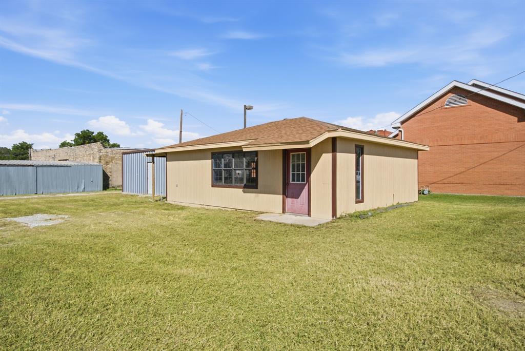 107 Briscoe Property Photo 12