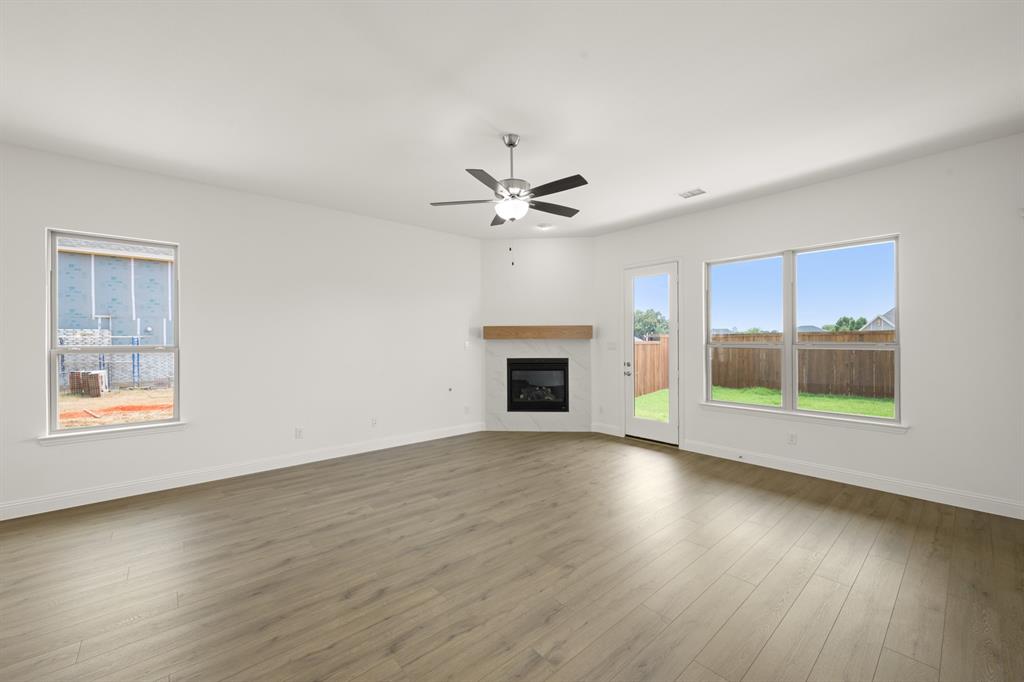 2662 Hot Springs Drive Property Photo 10