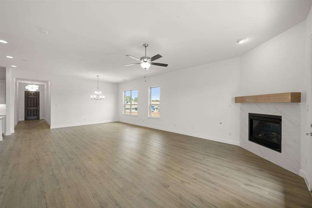 2662 Hot Springs Drive Property Photo 11